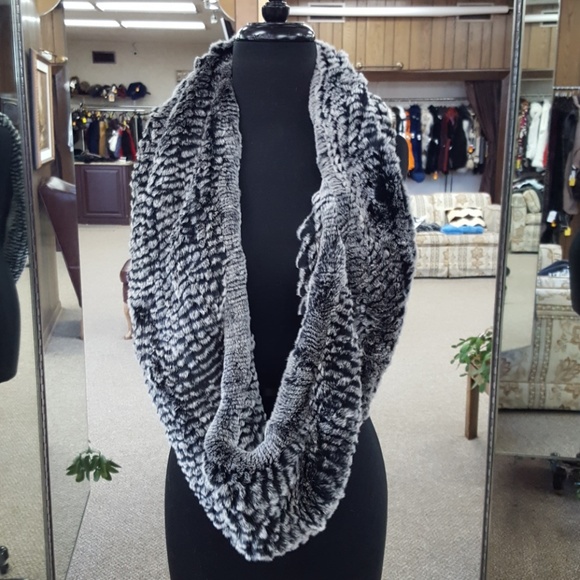 Rex Rabbit Fur Infinity Scarf - Picture 2 of 3